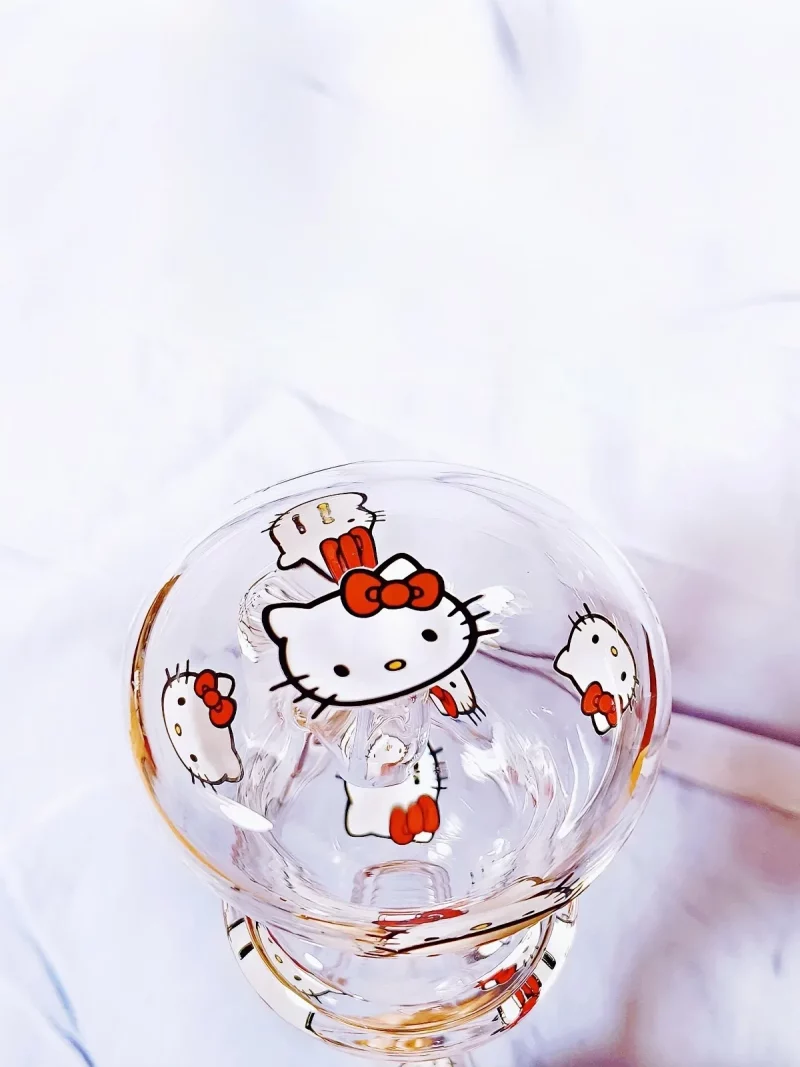 7.5" Hello Kitty Glass Bong with Red Kitty Heads