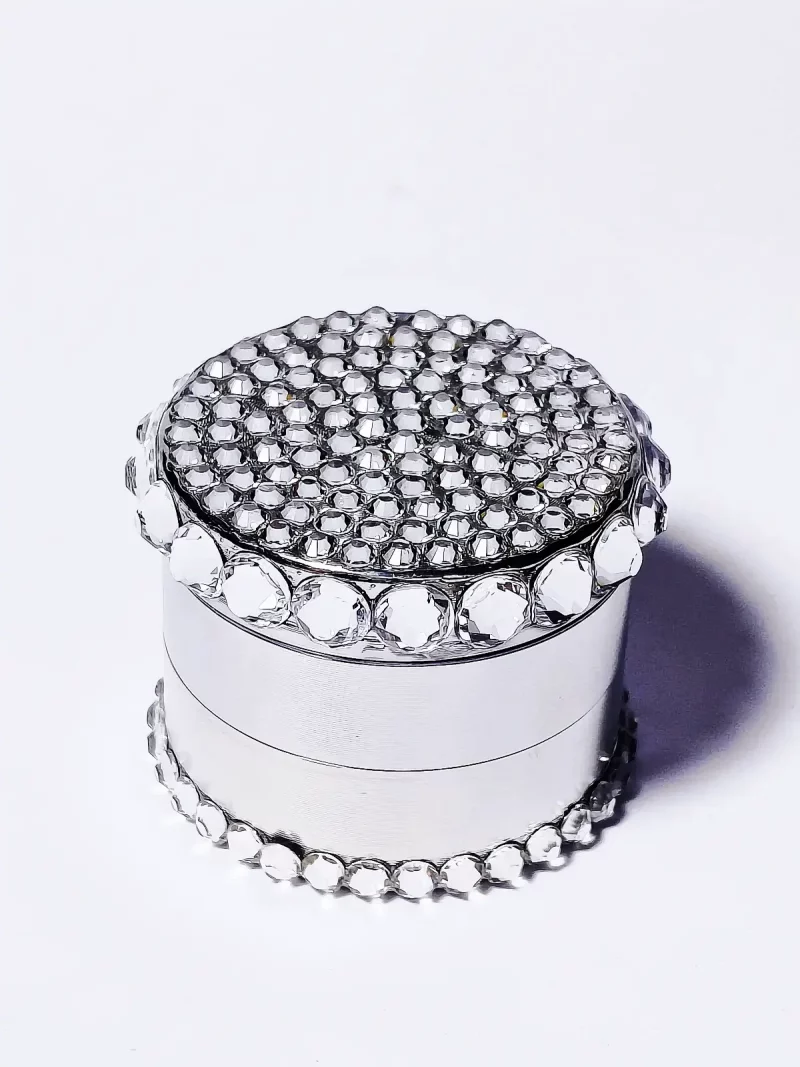 Crystal Bling Mini Herb Grinder – Sparkle Meets Smooth Grinding