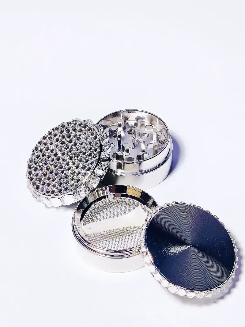 Crystal Bling Mini Herb Grinder – Sparkle Meets Smooth Grinding