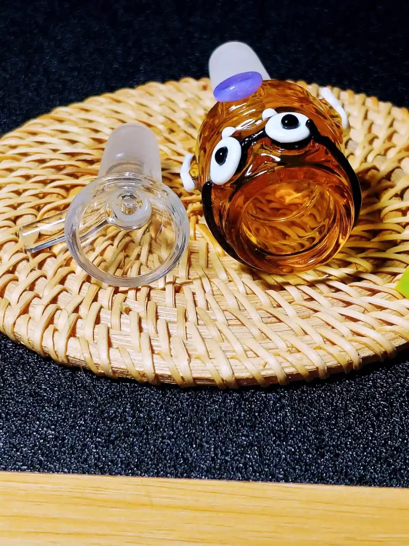 Minion Bong Bowl vs Standard Bong Bowl